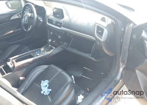 2018 Mazda Mazda3 Touring из США, поврежденный, VIN 3MZBN1V35JM227747